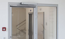 Автоматические распашные двери (Германия)