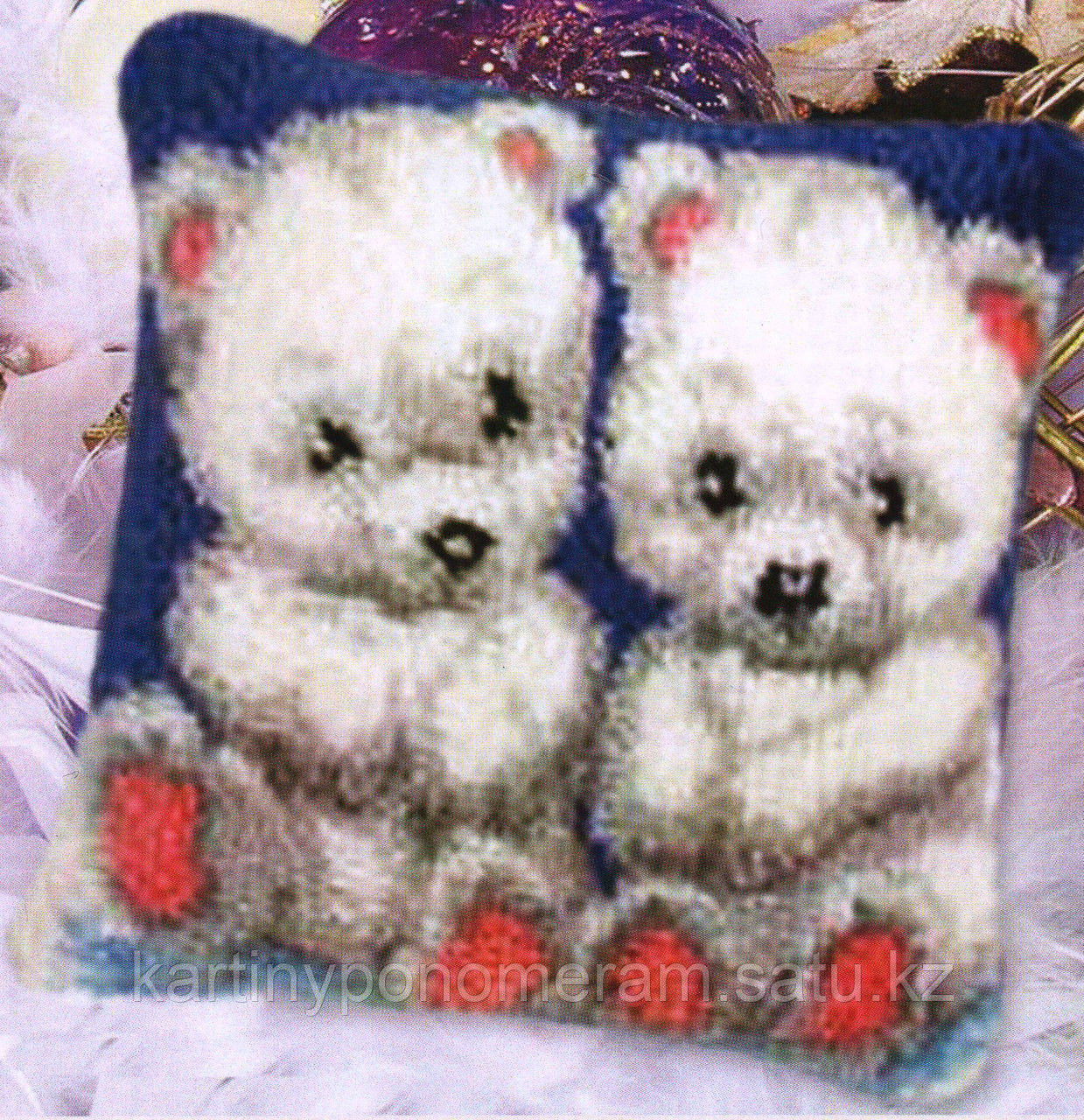 Вышивка в ковровой технике на наволочке BZ054, 40x40 cm
