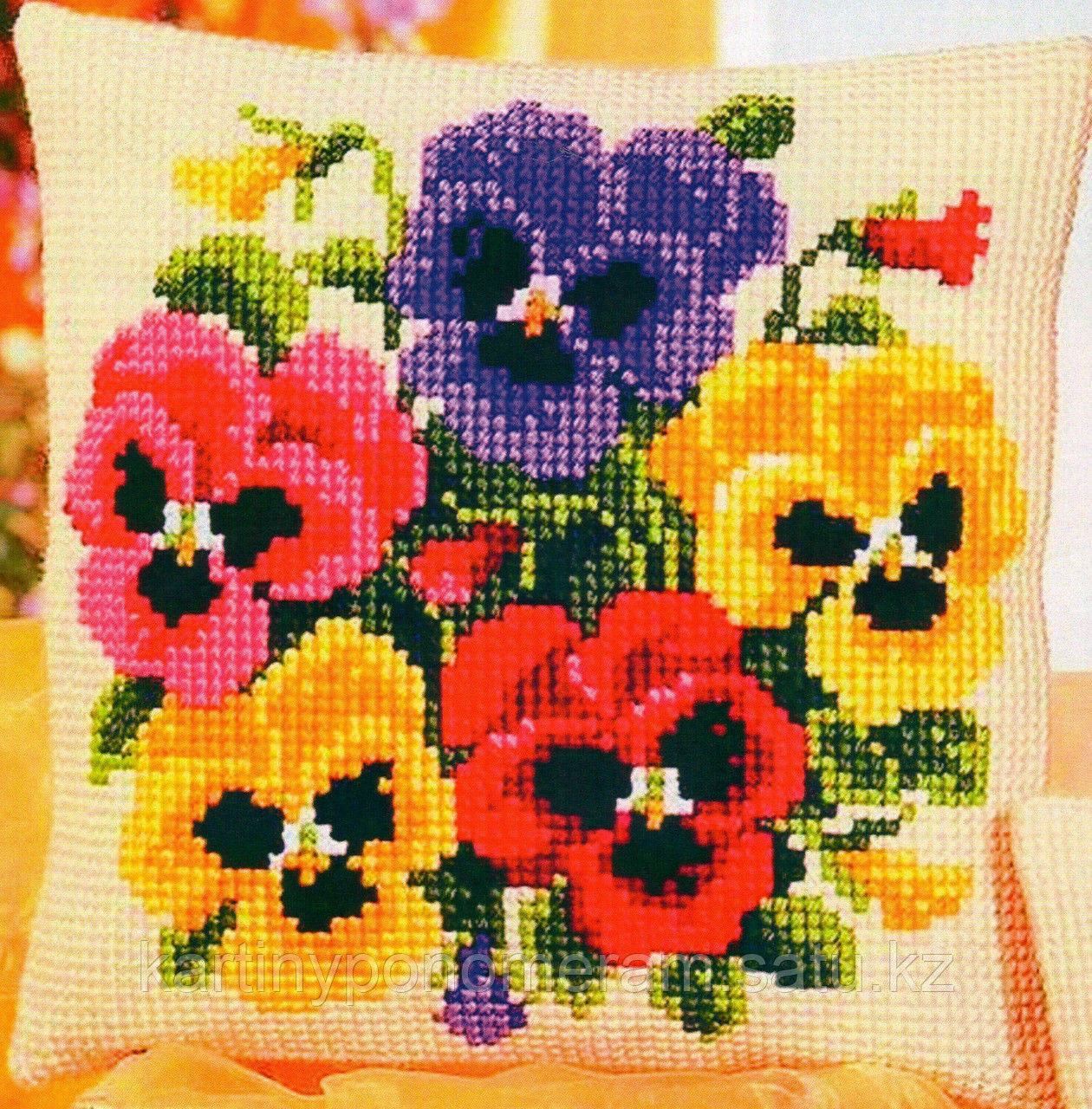 Вышивка крестом на наволочке F0042, 40x40 cm
