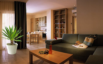 Вазоны в интерьере