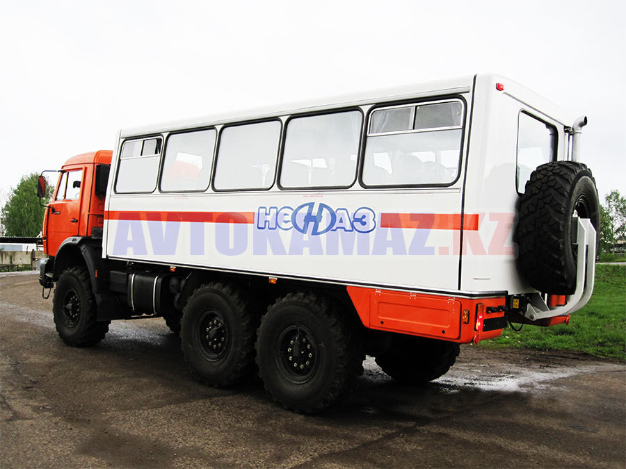 Вахтовка КамАЗ 4208-11-13 (Сборка РФ, 2013 г.)