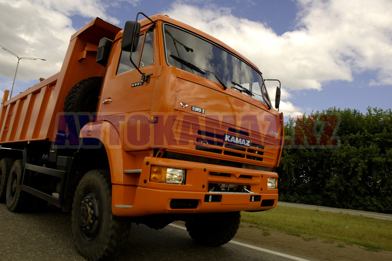 Самосвал КамАЗ 6522-6041-43 (2016 г.)