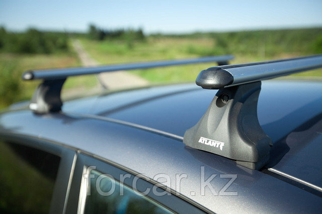 Багажник Atlant для гладкой крыши с креплением в штатные места, аэродинамические дуги, опора E - фото 2 - id-p1411722