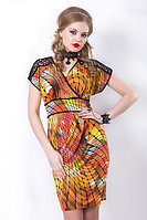 Эффектное платье полуприлегающего силуэта в яркой цветовой гамме. Размеры - 42, 46.
