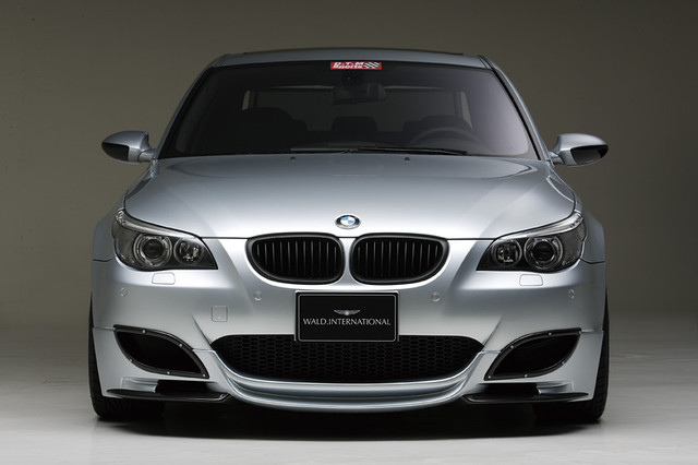 Обвес WALD на BMW M5 E60, фото 1