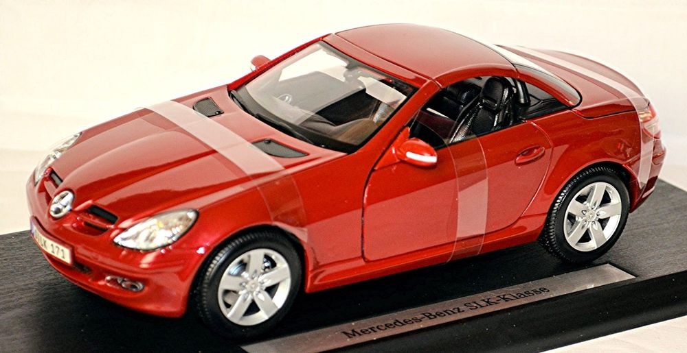 1/18 Maisto Коллекционная модель Mercedes-Benz SLK R171 Roadster Coupe 2004-08 - фото 1 - id-p26906780