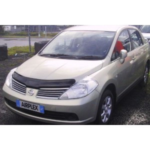 Мухобойка (дефлектор капота) Nissan Tiida 2006-2008 седан - фото 1 - id-p28785037