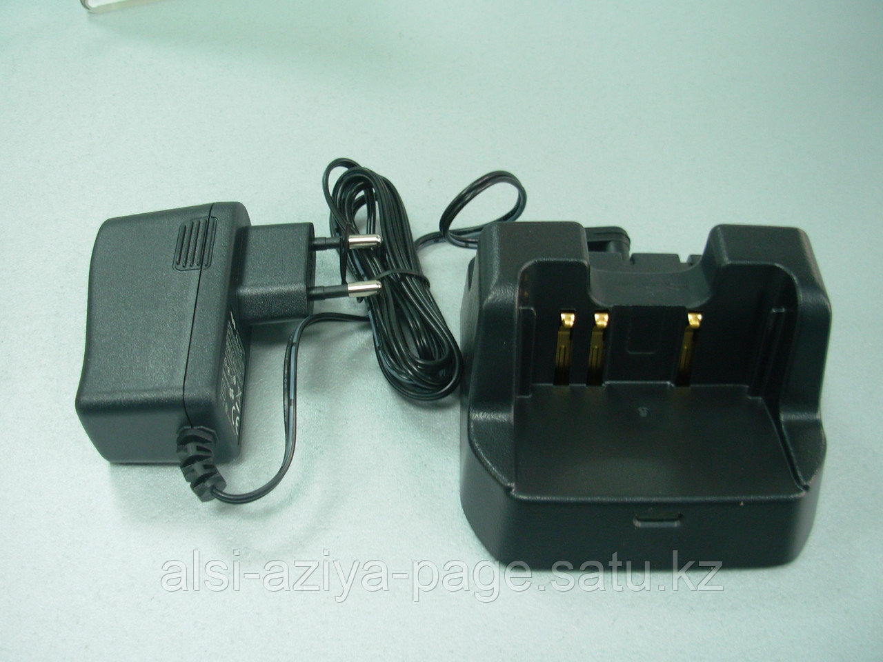 Зарядное устройство Vertex Standard VAC-20C