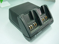 Зарядное устройство Motorola NTN8076