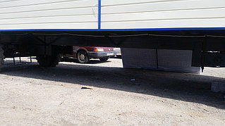 Утепленный вагон на шасси 9 метров для полевого стана 2