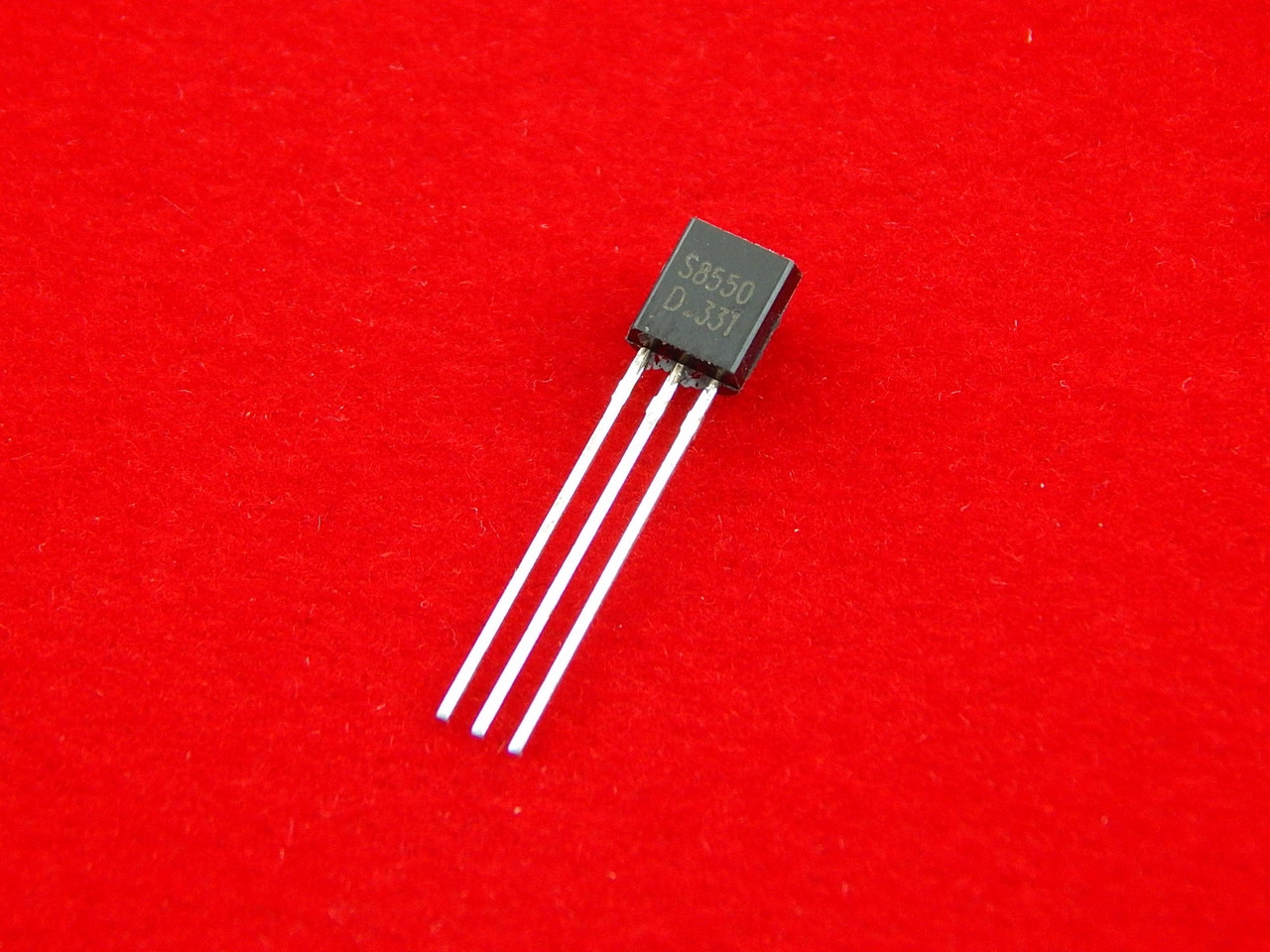 S8550 Транзистор - фото 1 - id-p29256357