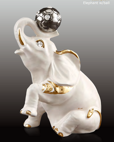 Статуэтка Слон с мячом. Керамика, Италия, ручная работа