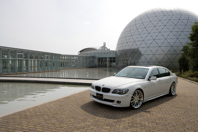 Оригинальный обвес WALD '05~ на BMW 7 E65/66 - фото 3 - id-p1712562