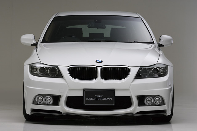 Оригинальный обвес WALD на BMW 3 E91 - фото 7 - id-p1712644
