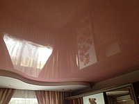 Темно-розовый натяжной потолок в Астане