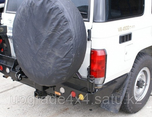 Бампер задний для Toyota Land Cruiser 75/78