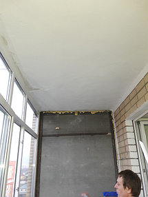 Переостекление и обшивка балкона с утеплением  ул. Майлина 29 6