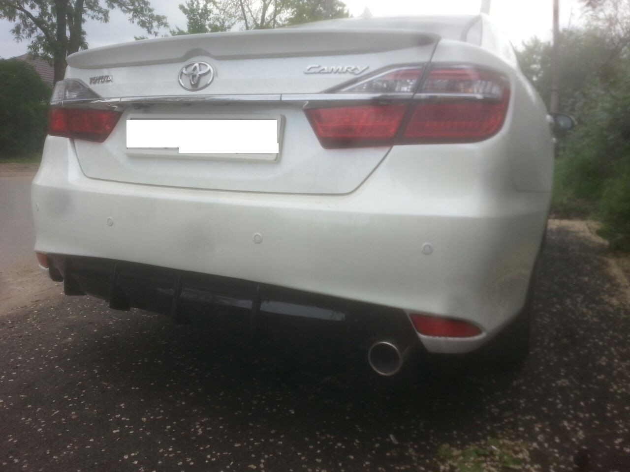 Диффузор на задний бампер Toyota Camry v55