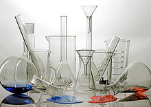 Лабораторная посуда и принадлежности из стекла