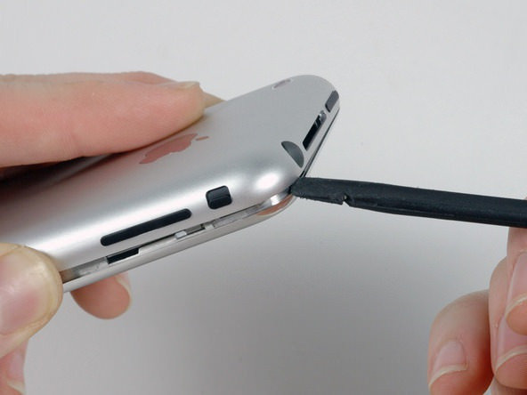 Как снять заднюю крышку iphone