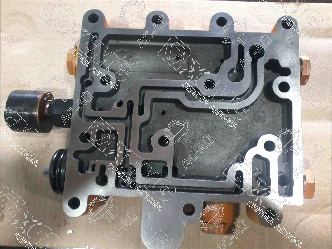 Клапан распределителя ZL50. 105439. 250200147. 3V 3793