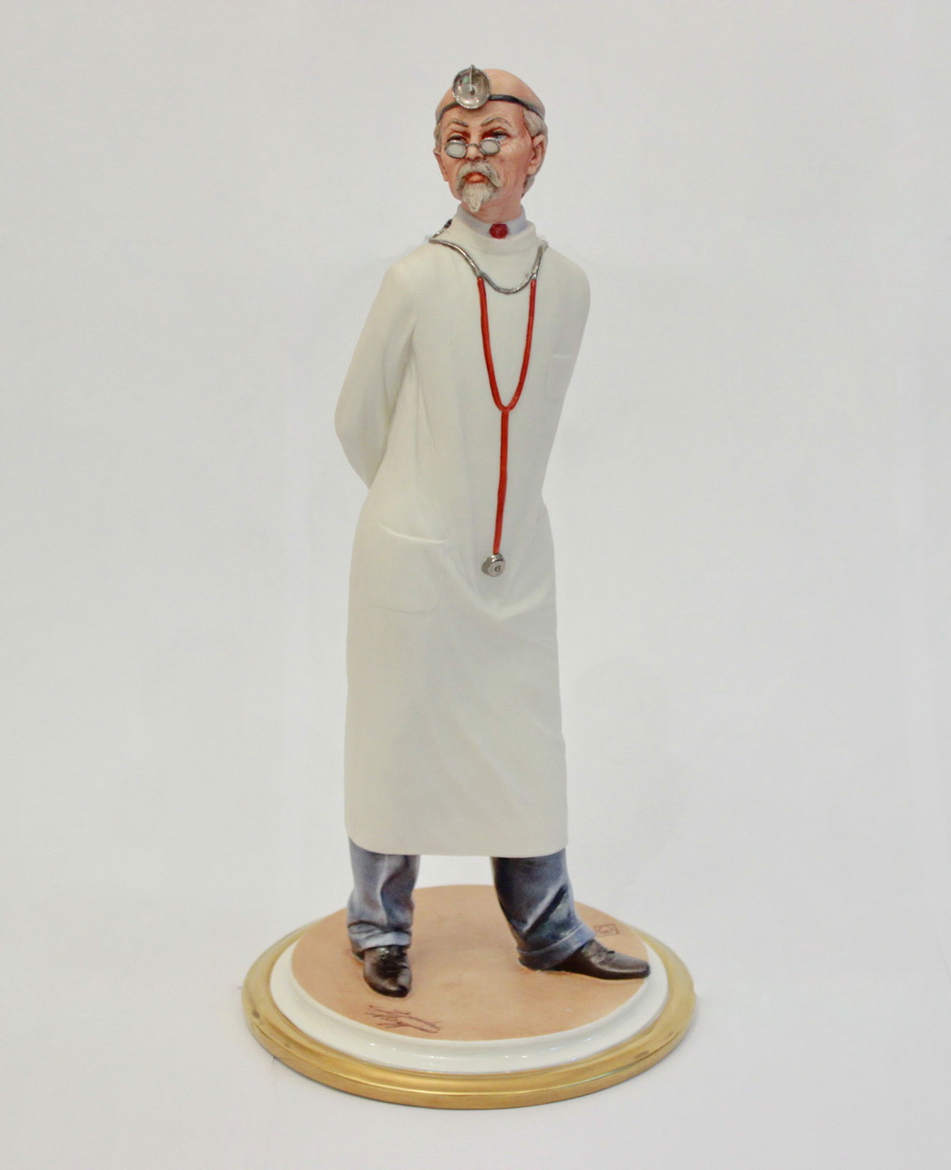 Фарфоровая статуэтка Доктор. Италия, ручная работа - фото 1 - id-p32113700