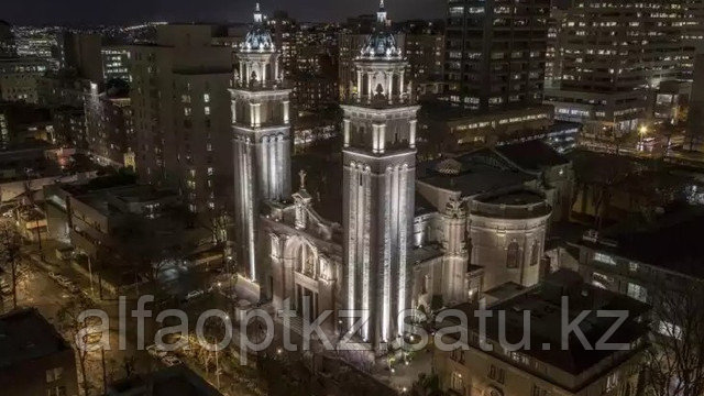 Кафедральный собор St James в Сиэтле оборудовали новым светодиодным освещением