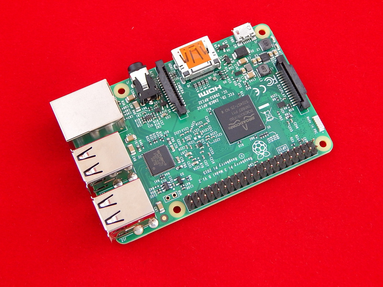 Raspberry Pi 3 Model B - фото 1 - id-p32466293