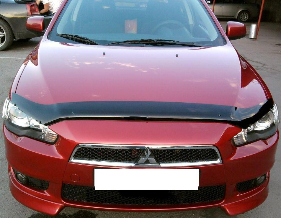 Мухобойка (дефлектор капота) Mitsubishi Lancer X 2007+ (Carbon) - фото 2 - id-p28784998