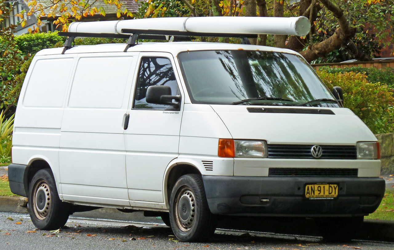 Мухобойка (дефлектор капота) Volkswagen T4 (Eurovan/ Transporter) 1993-2002 - фото 1 - id-p28785141