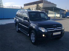 Дефлектор капота EGR Mitsubishi Pajero 4 2007+с логотипом