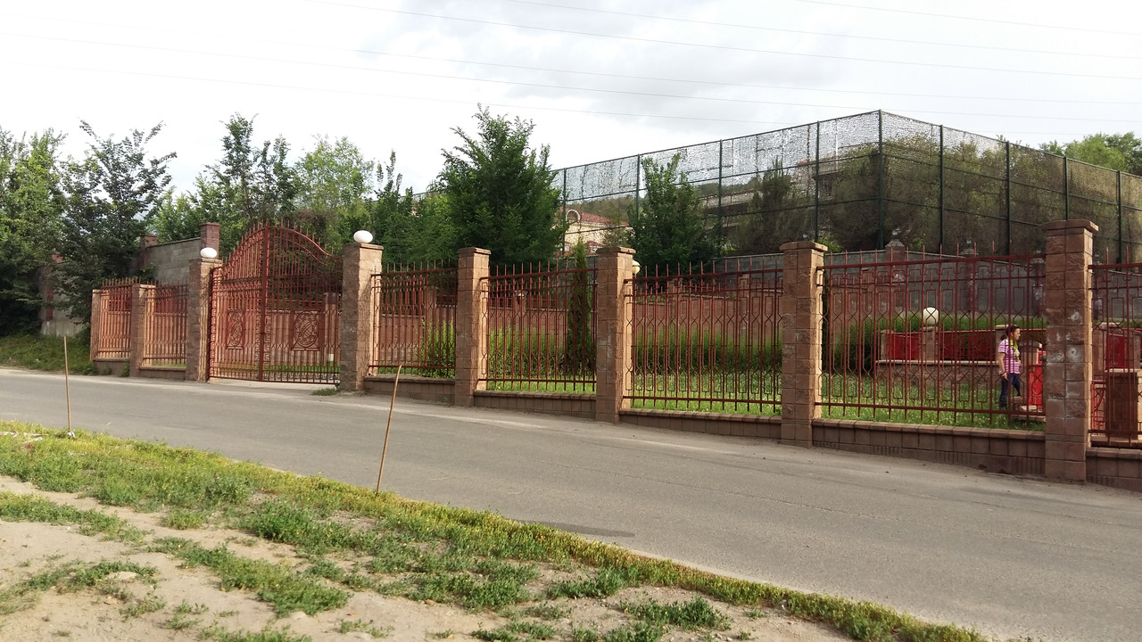Металлический забор с воротами - фото 2 - id-p32741491