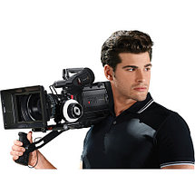 Blackmagic Design URSA Mini 4K компактная удобная 4K камера, фото 3