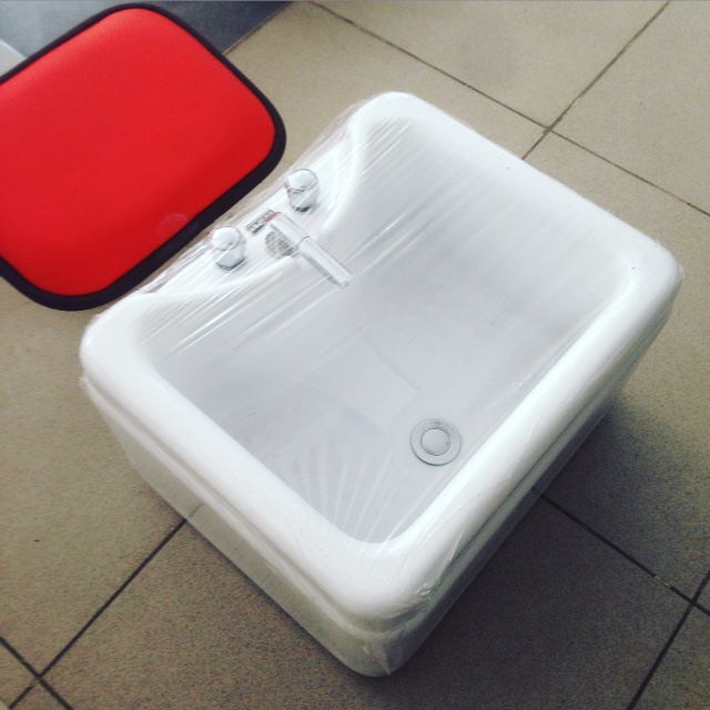 Акриловая ванночка для педикюрного кресла