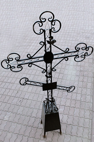 Железные кресты на могилу - фото 1 - id-p2039167
