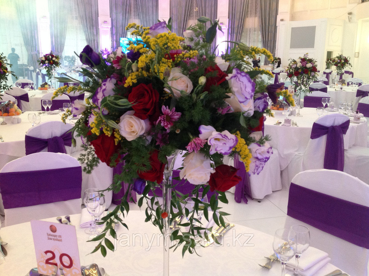 Оформление свадьбы цветами в Алматы