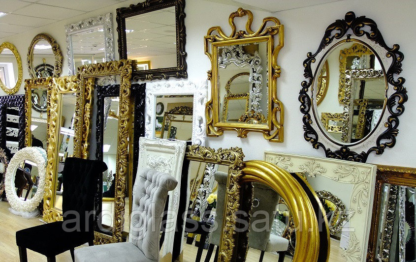 Зеркала в багетах в современном интерьере
