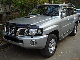 Защита фар Nissan Patrol (Y61) 2004-2009 с чёрным рисунком