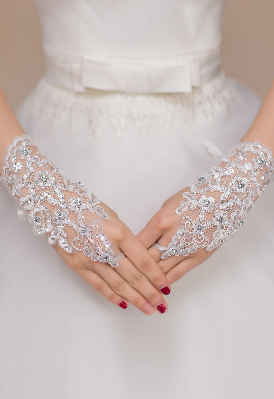 Перчатки со стразами свадебные 