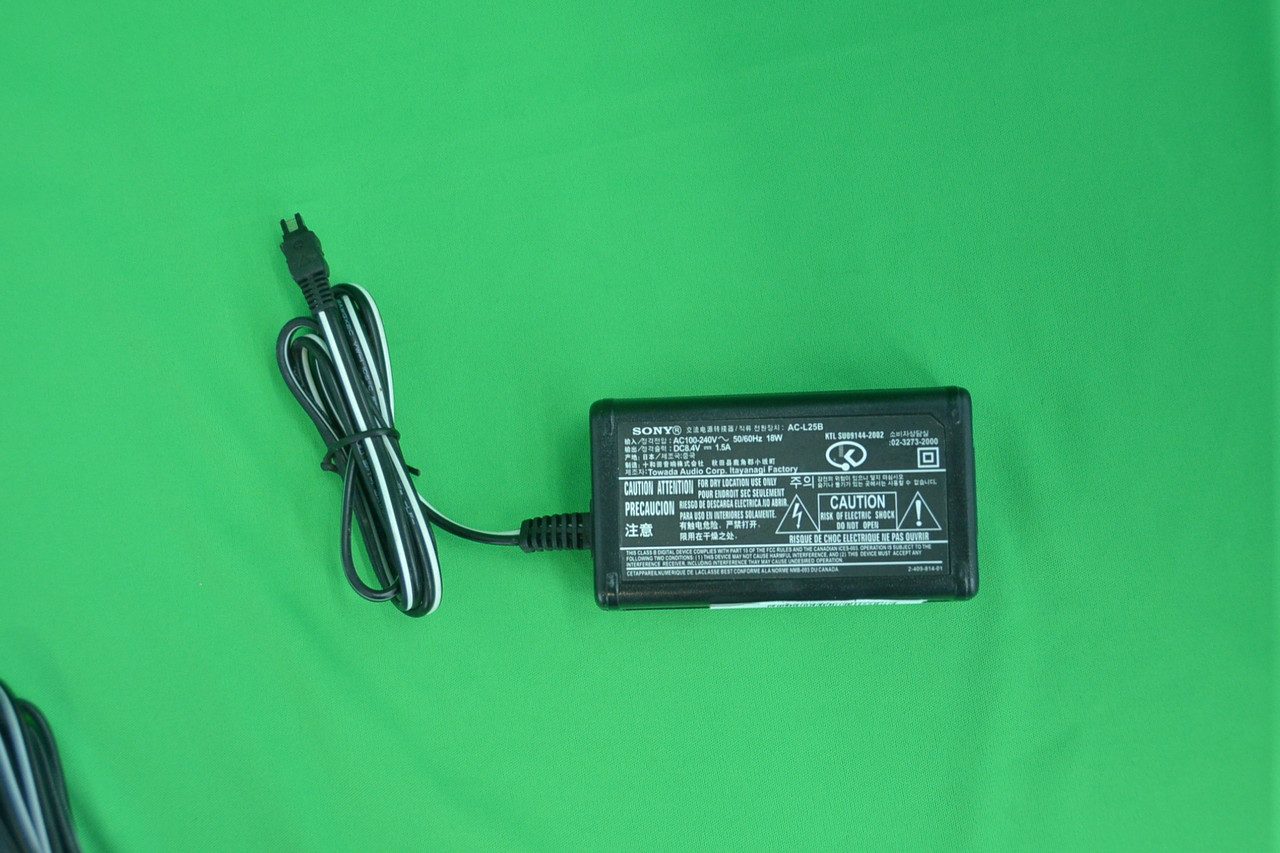 Сетевой адаптер Sony AC-L25B - фото 1 - id-p1816877