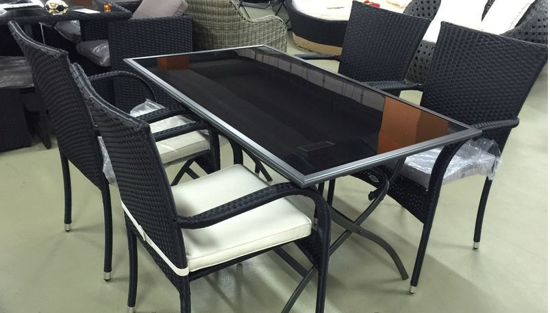 Комплект мебели (стол металлический с черным стеклом (складной) и 4 стула , фото 1