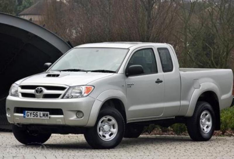 Мухобойка ( дефлектор капота ) Toyota Hilux 2005-2011 с уплотнительной резинкой - фото 1 - id-p28786297