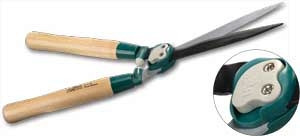 Кусторез RACO с волнообразными лезвиями и дубовыми ручками, 550мм
