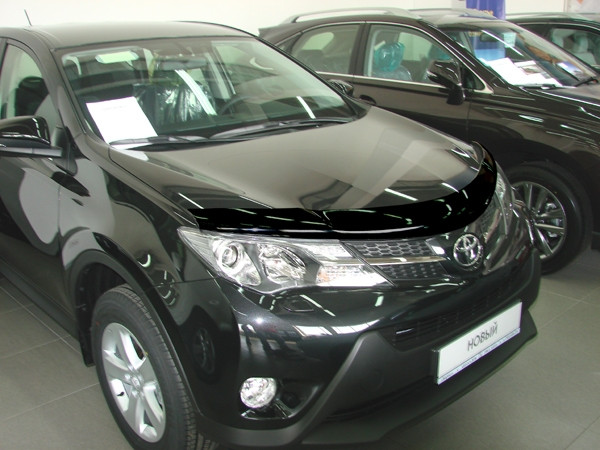 Мухобойка (дефлектор капота) Toyota RAV4 2013-2015