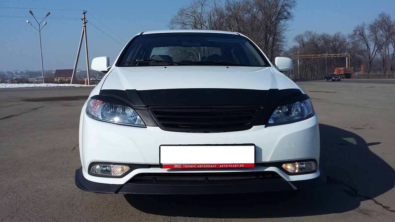 Мухобойка, дефлектор на капот Daewoo Gentra
