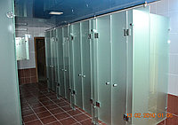 Изготовление стеклянных перегородок для душевых кабин в фитнес-центрах и саун