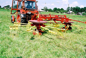 Грабли, валкообразователи, ворошилки и вспушиватели