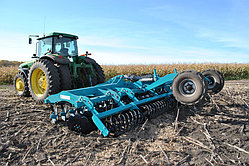 Широкозахватные прицепные складывающиеся дисковые агрегаты БДУ-8х2ПС