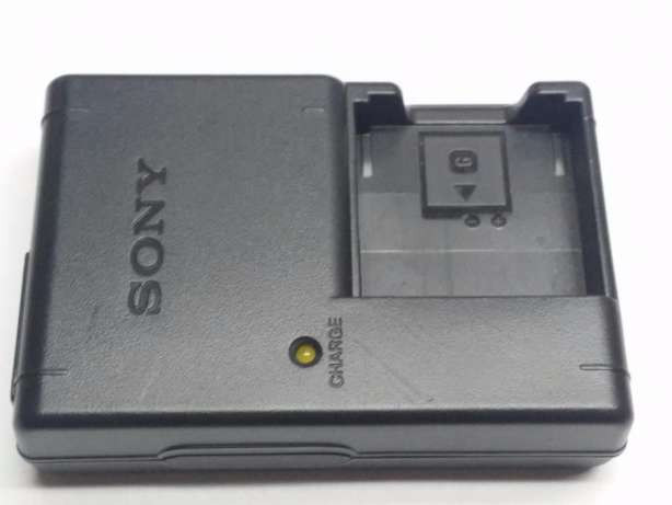 Зарядное устройство Sony BC-CSGB для аккумуляторов BG1,FG1 