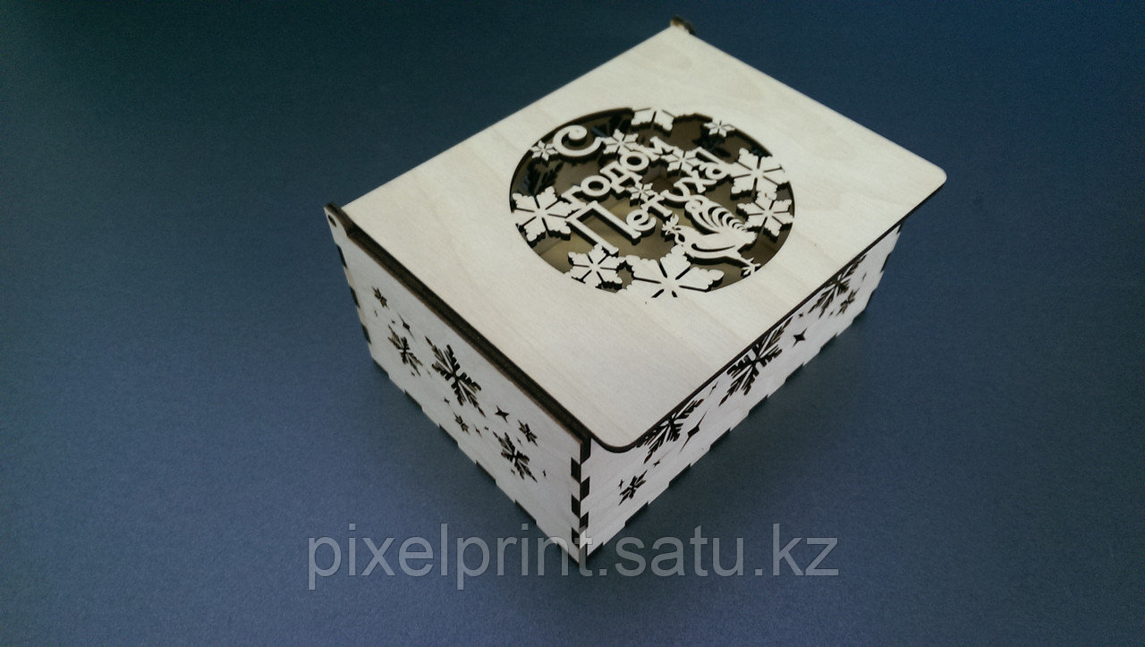 Подарочная коробка из фанеры "Год петуха" - фото 3 - id-p39090002